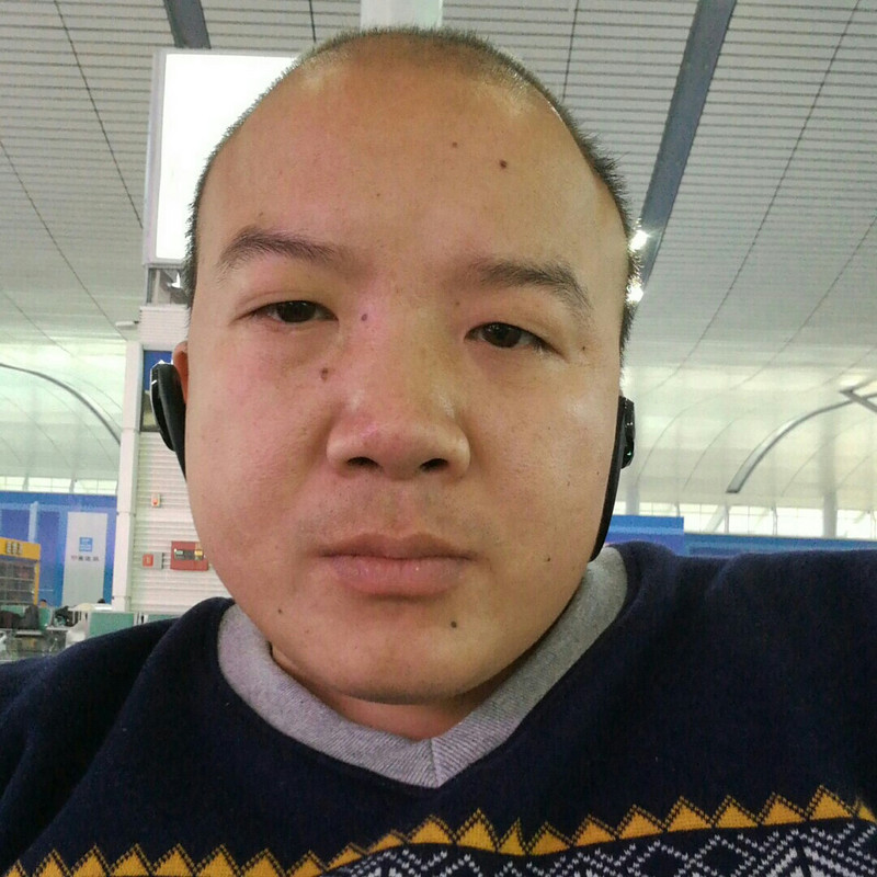 天高云淡