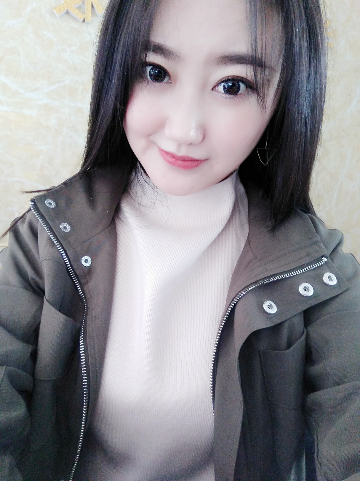 怜影