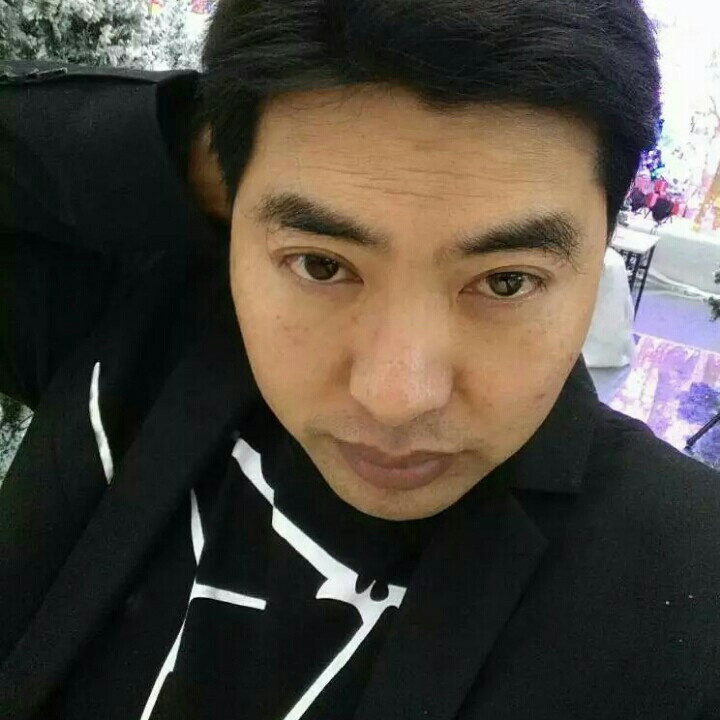 亚新装饰