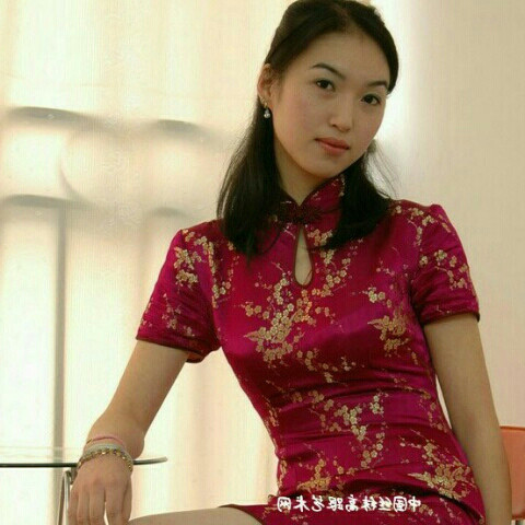 伍欣怡: