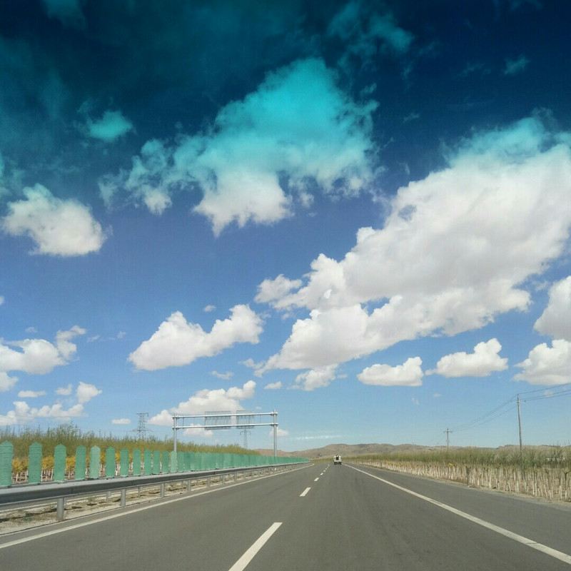 迎风撒尿