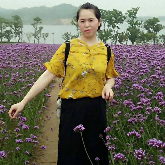 杨丽