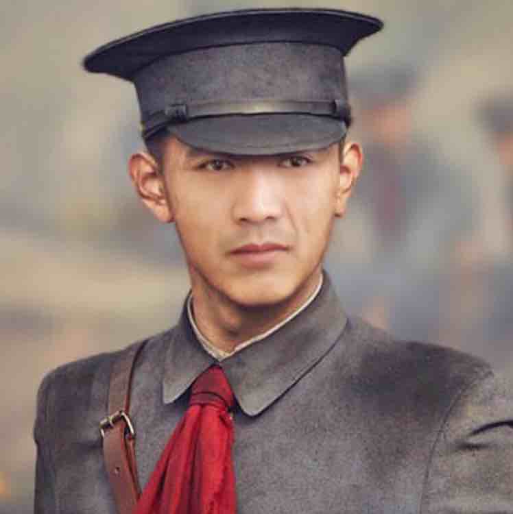 龙龙 
