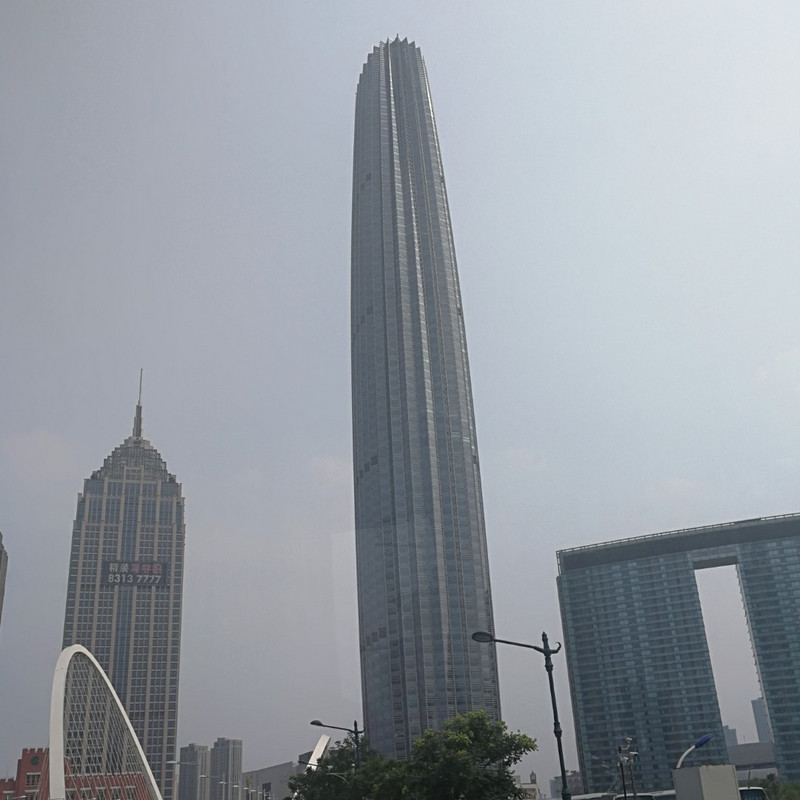 入江之鲸