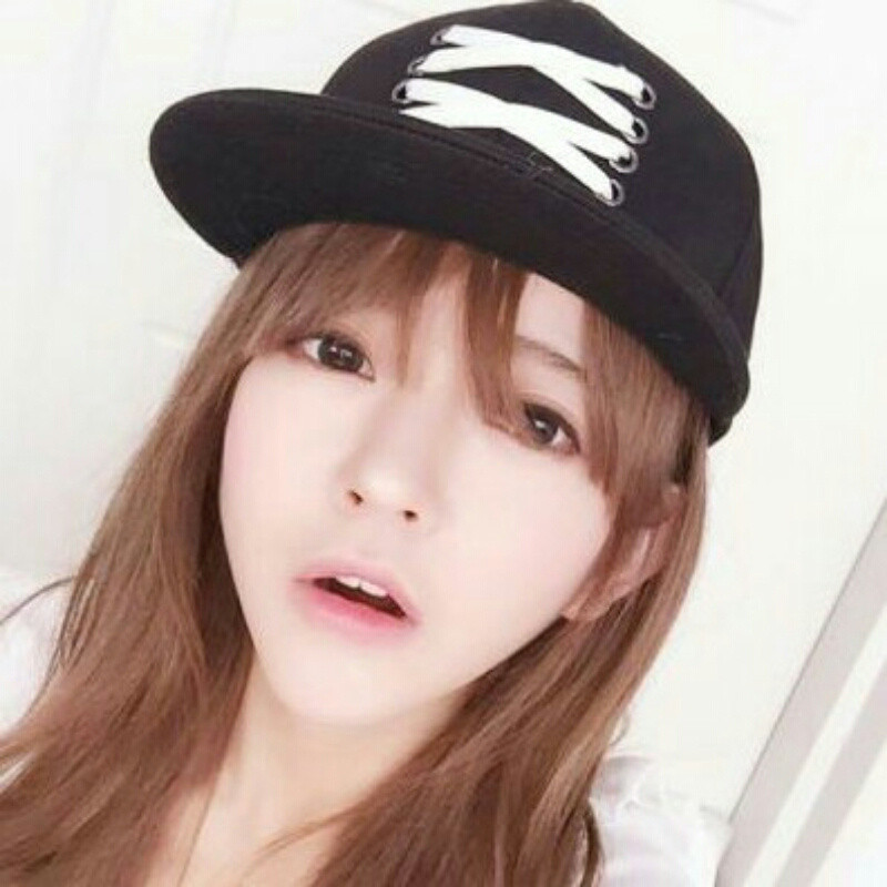 dilin_(｢･ω･)｢嘿lyrq