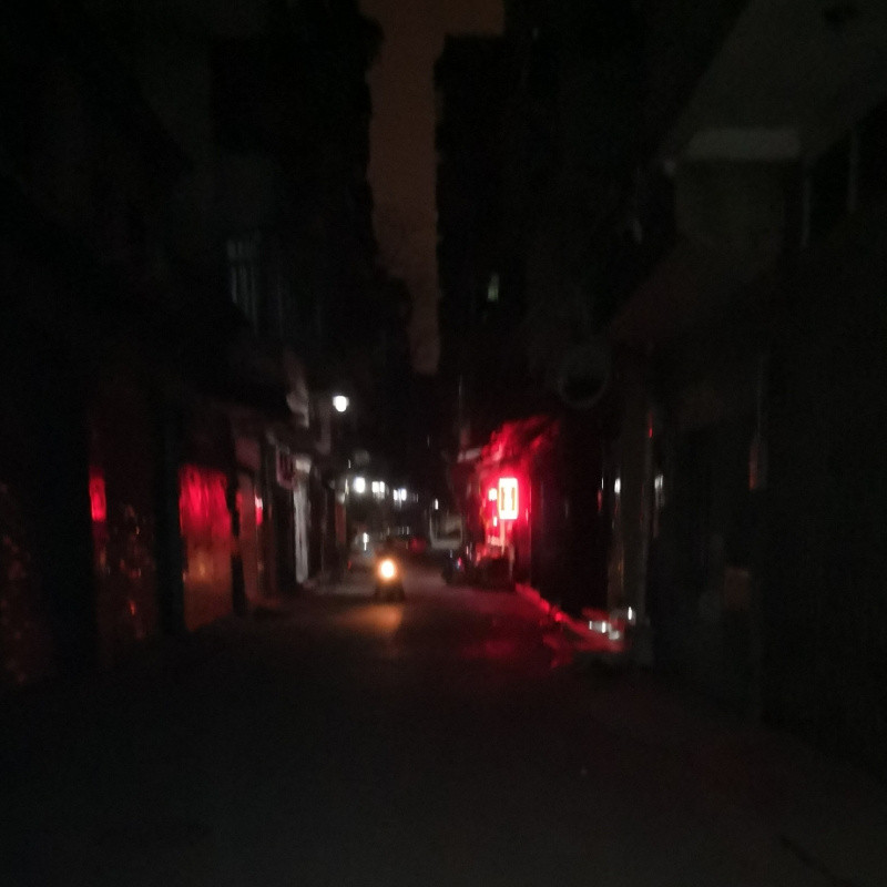 郁替～