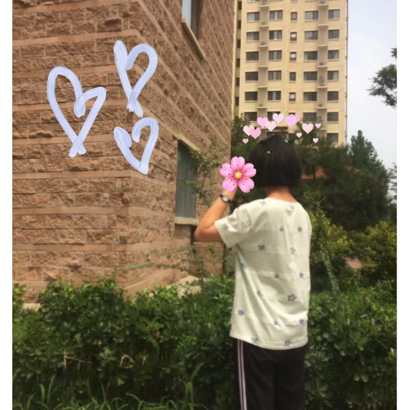 沐柠煜。