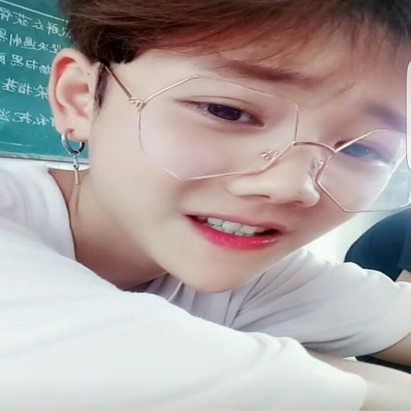 鬼鬼小白
