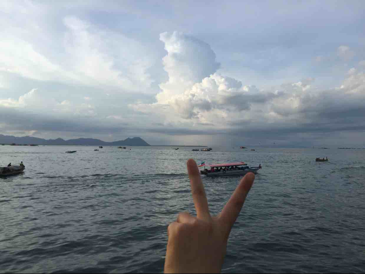 耳根有点痒