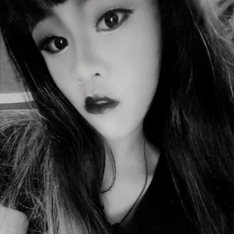 姑娘我天生傲骨怎能服输i
