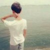 戴着耳机听世界