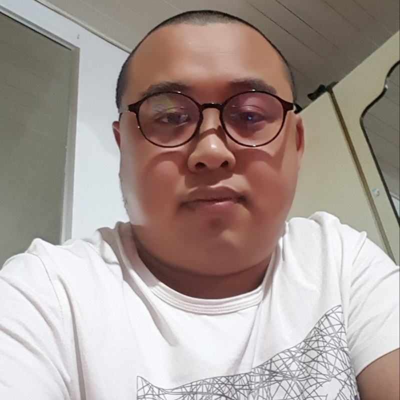 戏痴慢悠悠