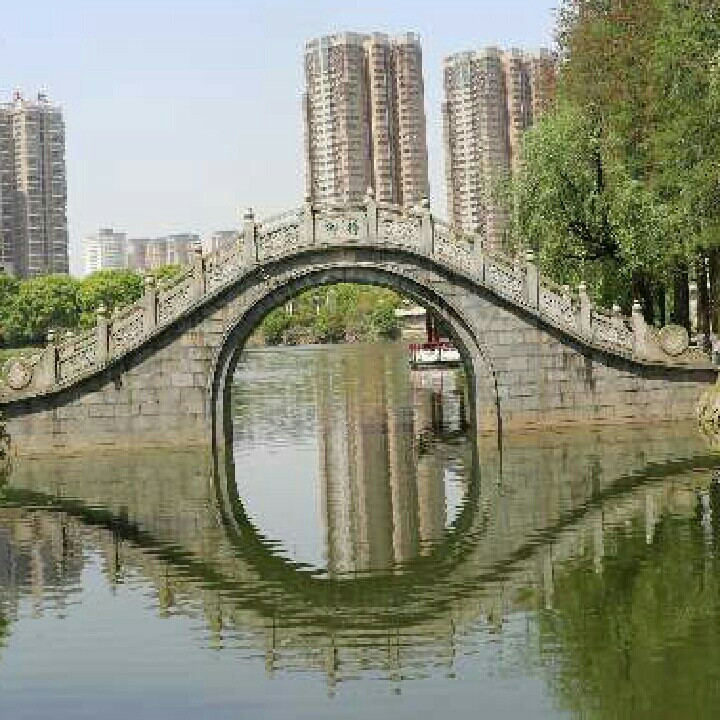 Zhang