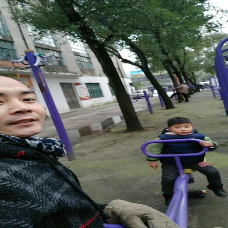 栋栋少少