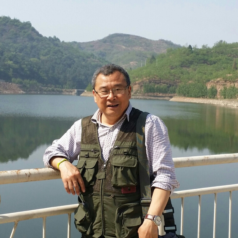 龙虎山里住