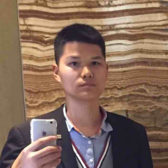 爱听广播的大个子