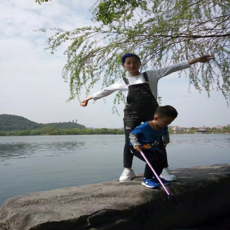 海阔天空––