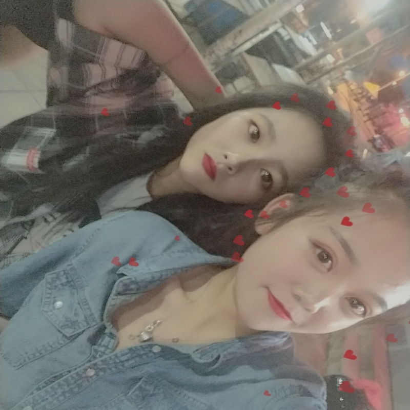 吴佳怡.