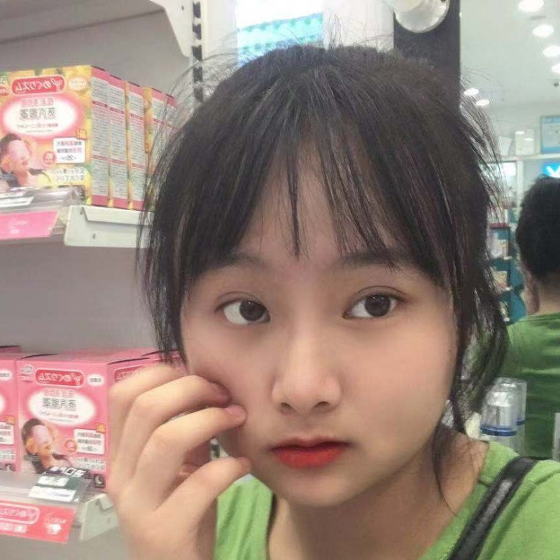 在说什么。