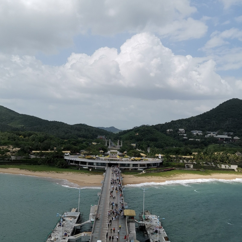 周震撼