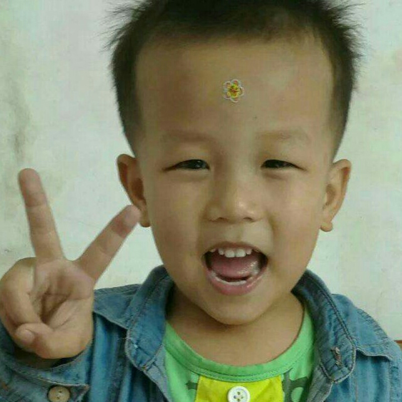 小辉辉。。。