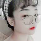 王 小 熙//