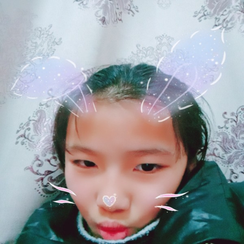 吃醋小可爱。
