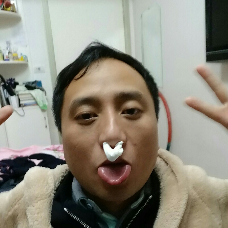 亮亮VA