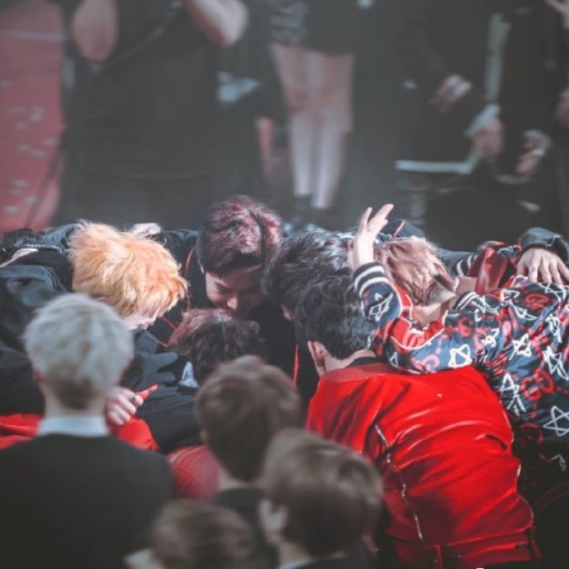EXO WE ARE ONE 擦浪嘿呦～