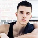 A 景丽美业 爱美神 设计师 强强