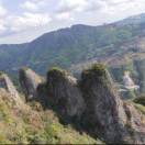 万水千山是河水。
