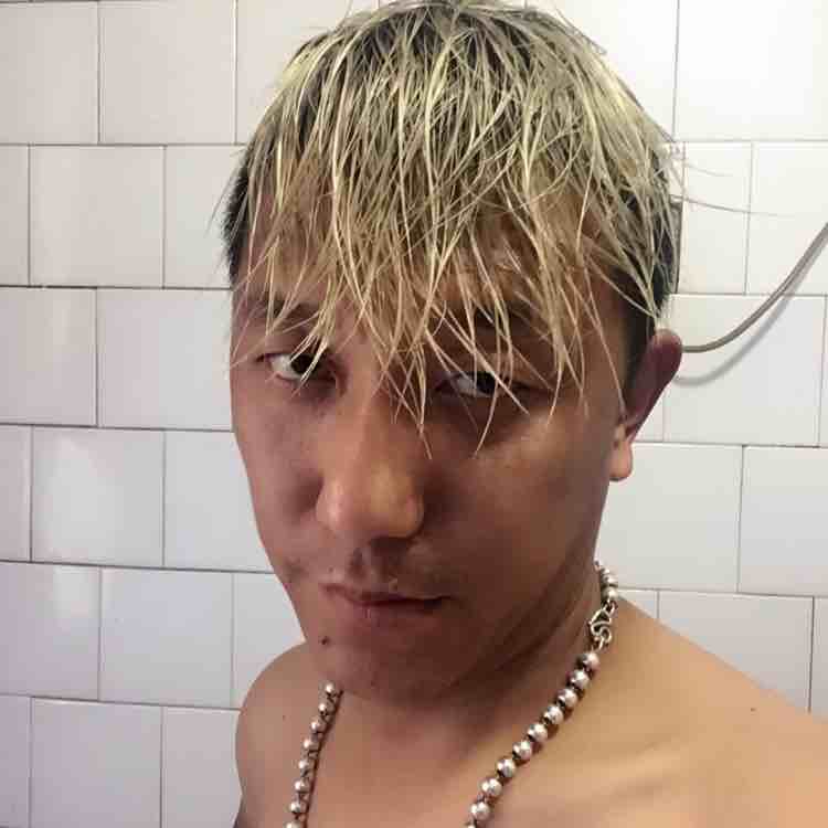 A.人生如戏，请别在意