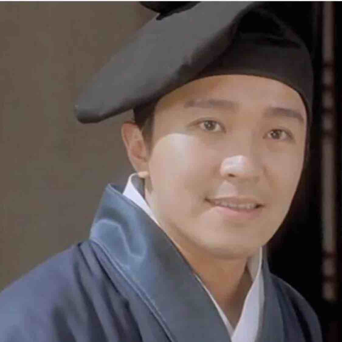 李钢