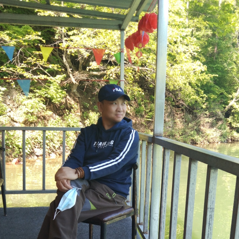 泡泡糖.小铭