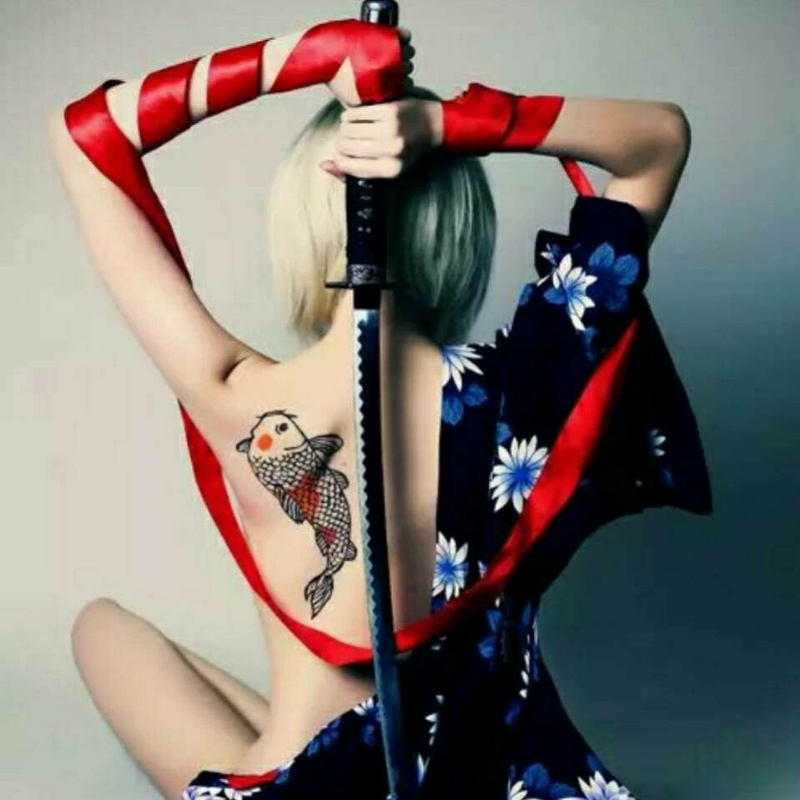 一诗绾袖呦