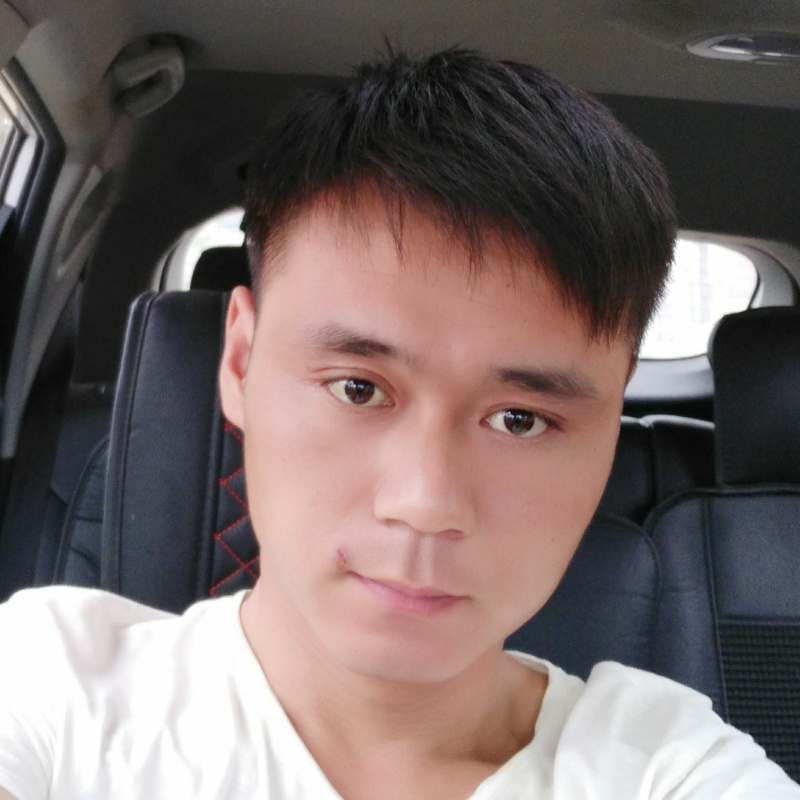一人，一车，一世界€