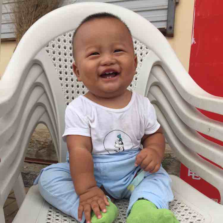 可爱的小孩xh