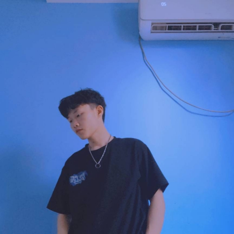 江晨辰，