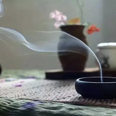 🪷河易