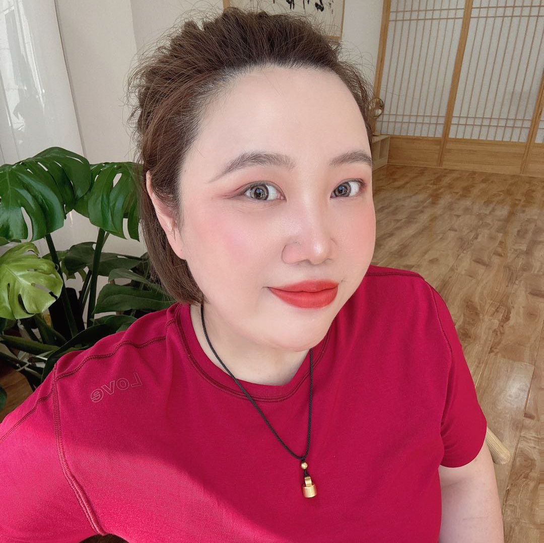 呆柒柒