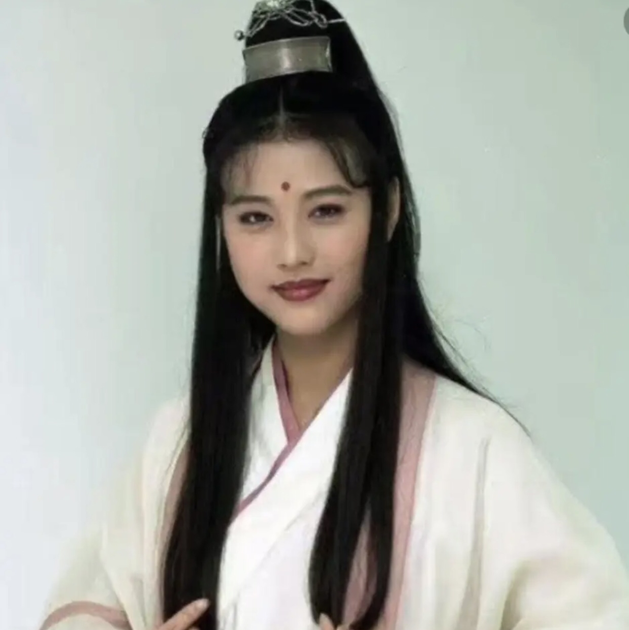 林颐若