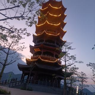 邹洪
