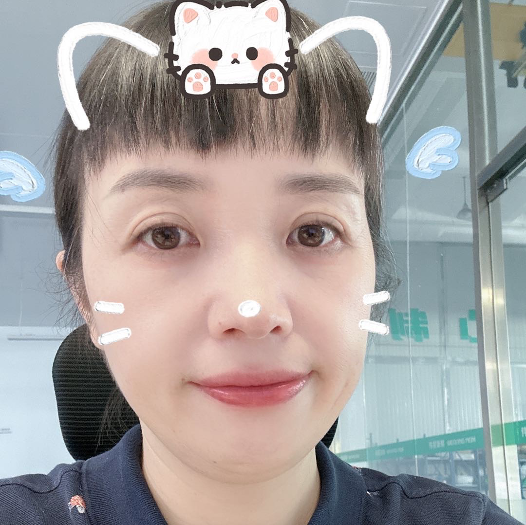 卡姿兰小怡