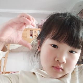 高兴洋洋