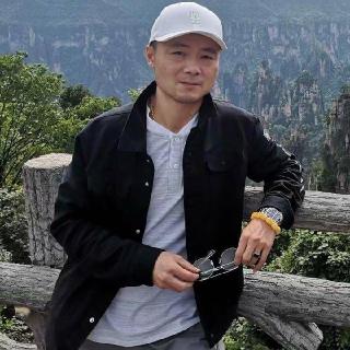 那一抹绚丽的黑