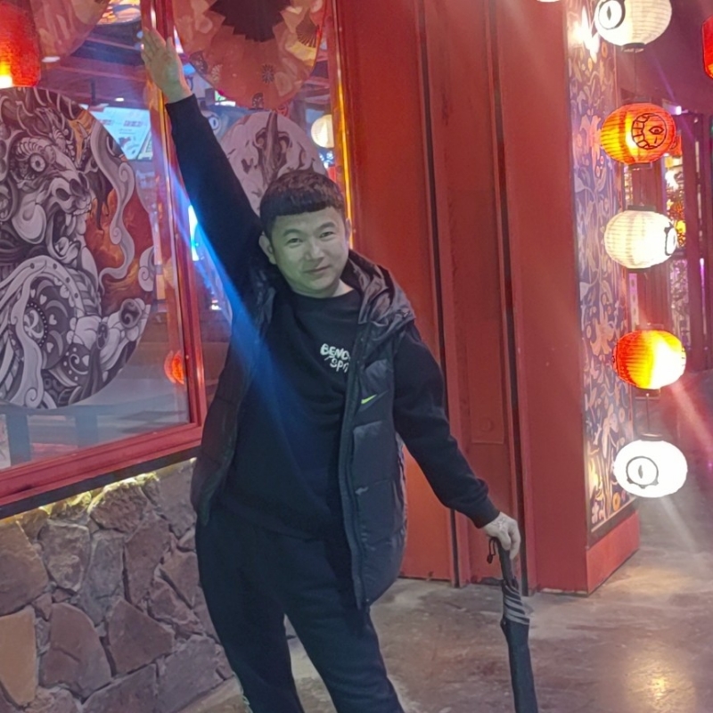 默默
