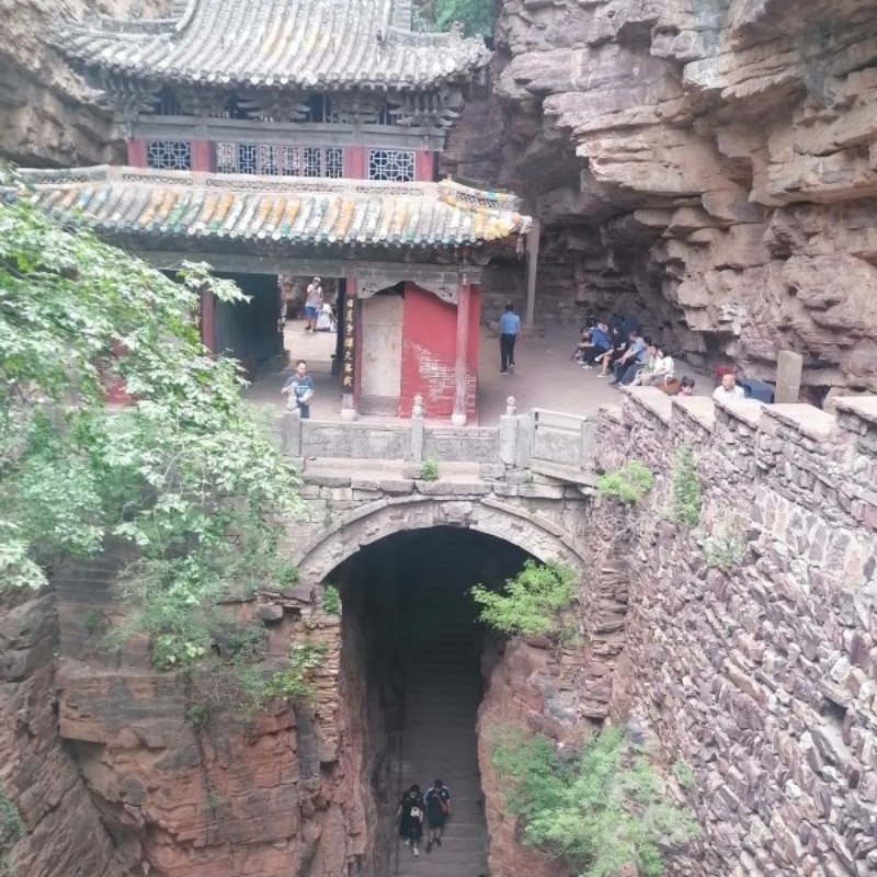 我命由我不由天，天欲滅我我滅天。