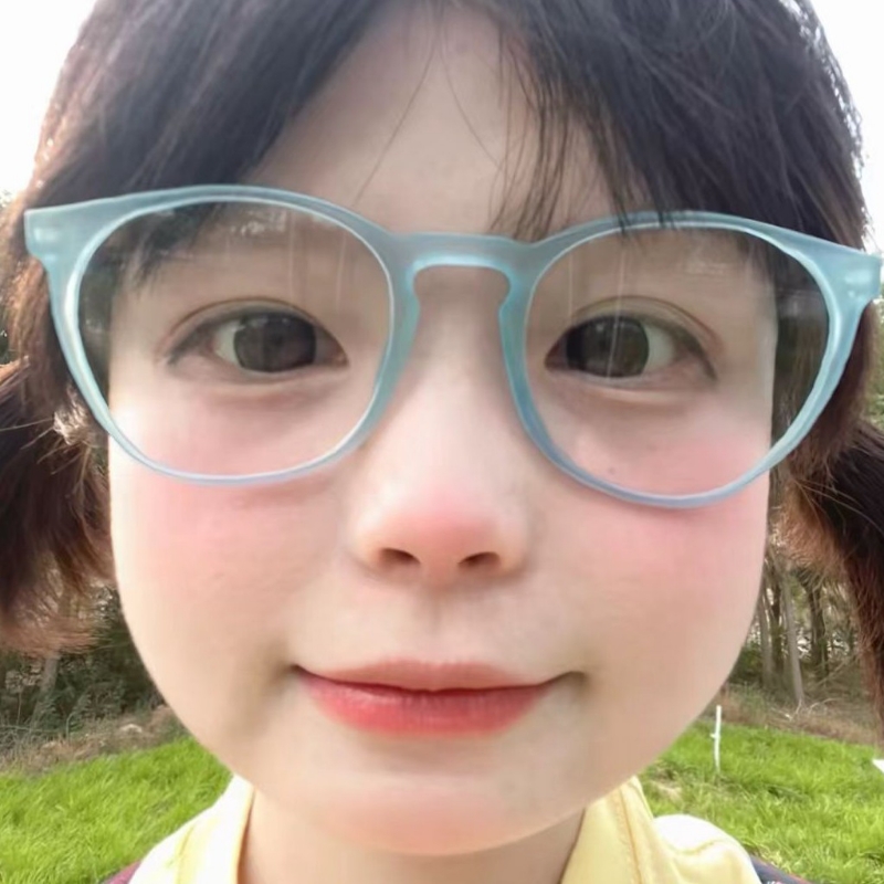 余光.
