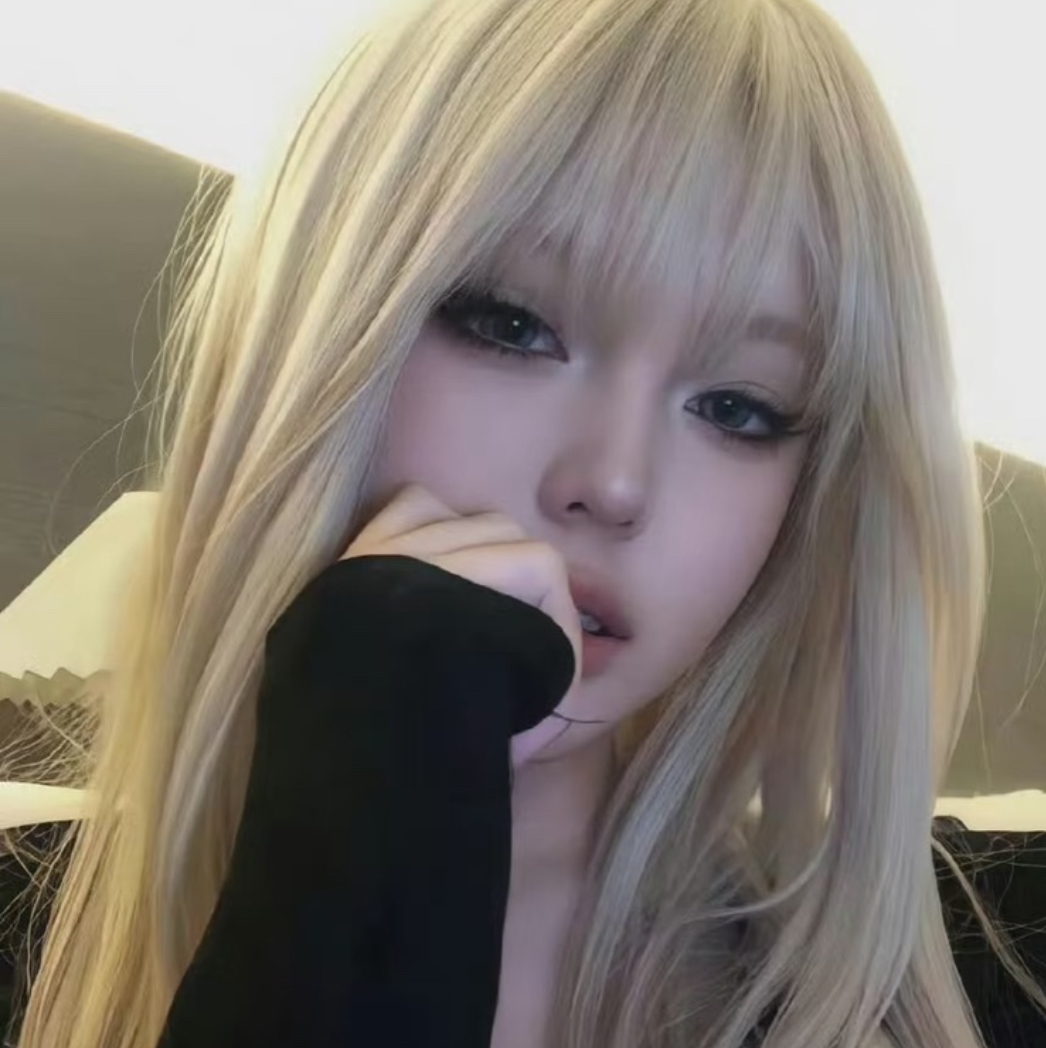 神秘鹭女一
