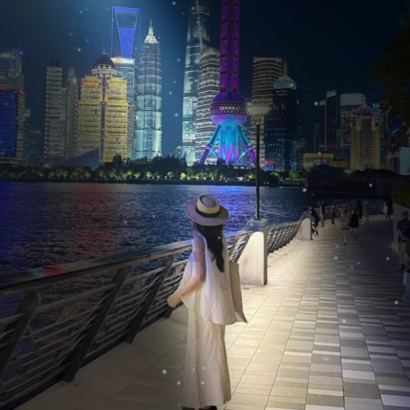 雨天的小迷妹
